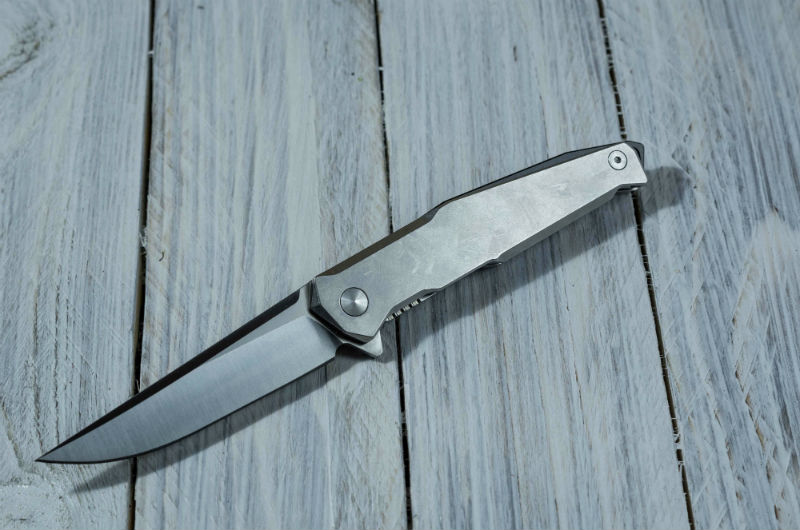 Best Switchblade Knives in the USA: Features, Safety, and Care Tips